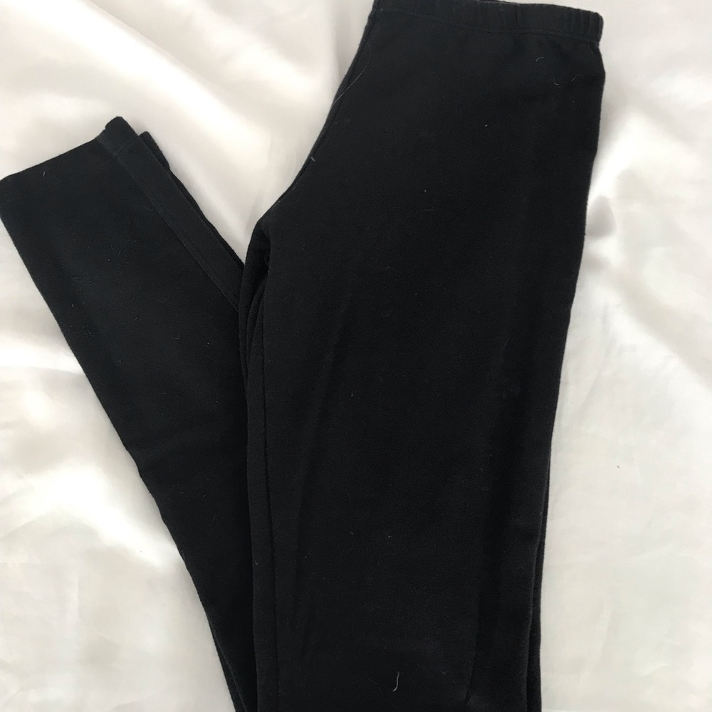 Black leggings